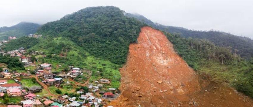 Balance de muertos por corrimiento de tierra en Malasia sube a 21