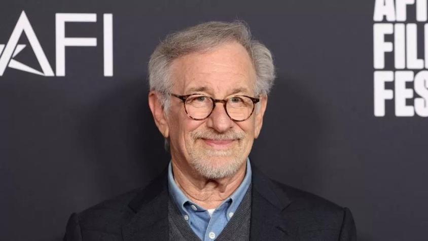 El lamento de Steven Spielberg tras el éxito de Tiburón y otras confesiones que le hizo a la BBC