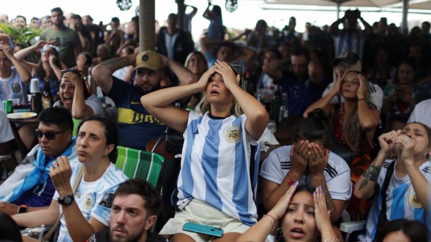 Del cielo al infierno: reacción de hinchas argentinos tras empate de Francia que obligó el alargue