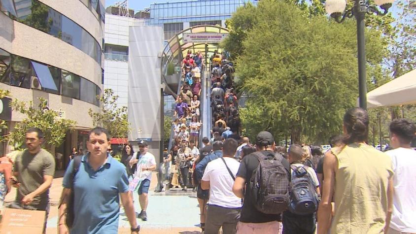 [VIDEO] ¡Atención compradores de última hora!: Comercio cierra a las 19.00 este sábado