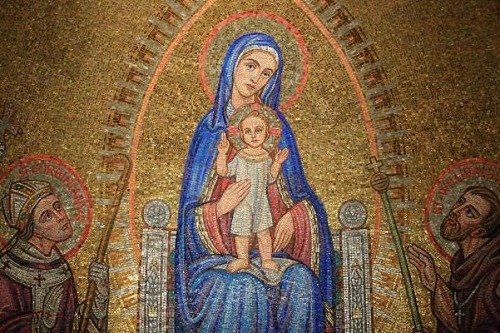 Cómo nació el dogma de la virginidad de María