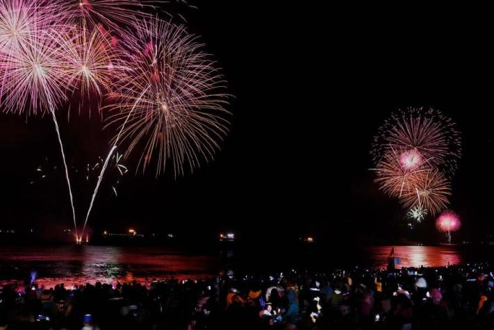 Alcaldesa de Viña del Mar confirma fuegos artificiales de fin de año si pasan pruebas técnicas