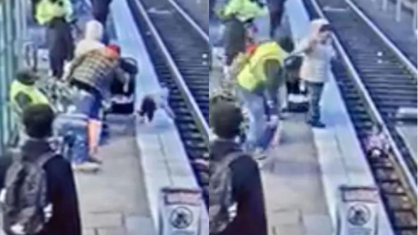 [VIDEO] EEUU: Detienen a mujer que lanzó a una niña de 3 años a las vías del metro