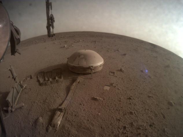 InSight de la NASA se despide y pública su última foto desde Marte