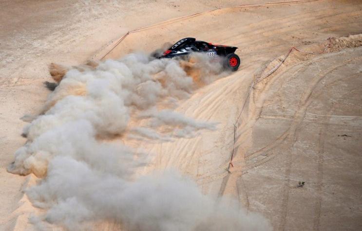 "Chaleco" López confirma favoritismo y gana primera etapa del Dakar 2023 en vehículos ligeros