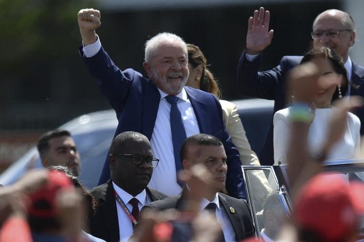 Lula: "Asumo el compromiso de reconstruir el país junto al pueblo brasileño"