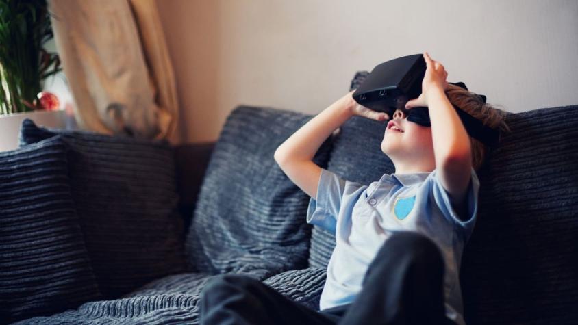 Niño de 10 años es acusado de matar a su mamá por no comprarle un casco de realidad virtual