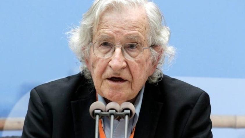 Chomsky en la previa a presentación en Congreso Futuro: analiza guerra en Ucrania, fake news y más