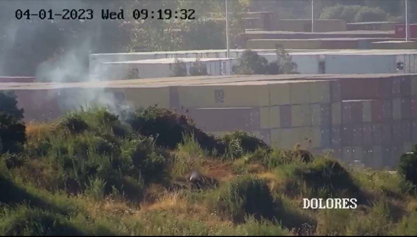 Drones captan a hombre provocando incendio forestal en Coronel