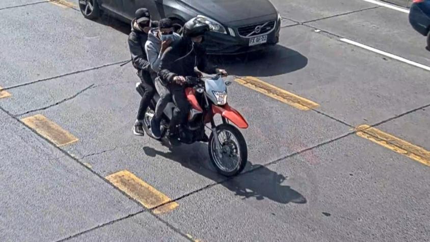 [VIDEO] Intensifican fiscalizaciones en la RM por motos irregulares y aumento de robos al paso