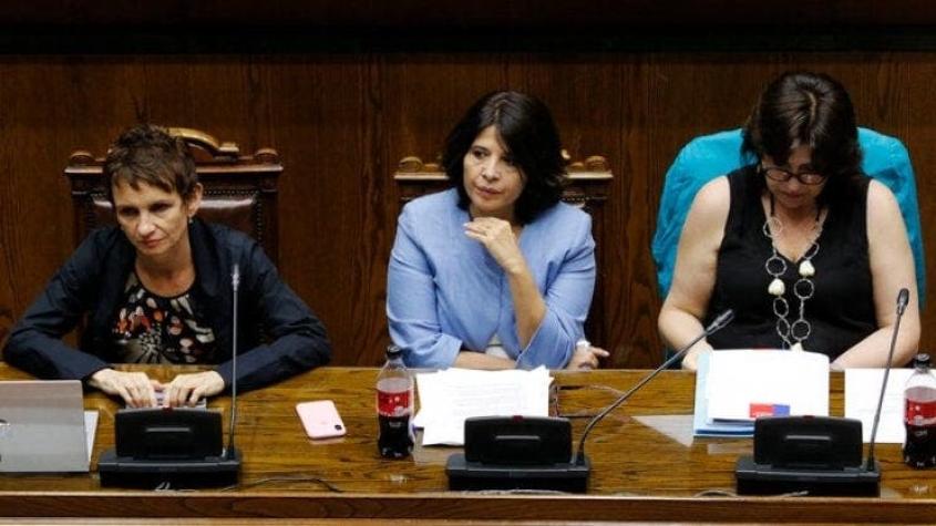 El trasfondo de la caída de Marcela Ríos y la crisis en el gabinete por los controvertidos indultos