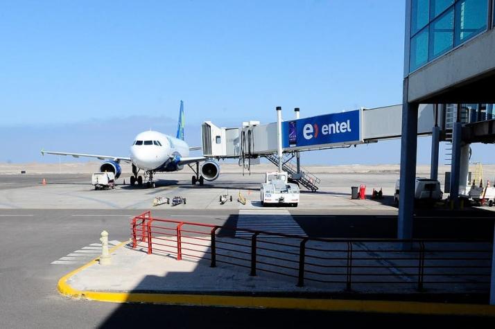 Evacúan aeropuerto de Iquique tras falso aviso de bomba en avión