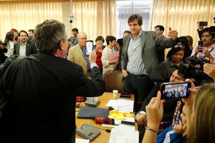 [VIDEO] “Usted me amenazó”: El tenso cruce entre diputados De la Carrera y Schalper en el Congreso