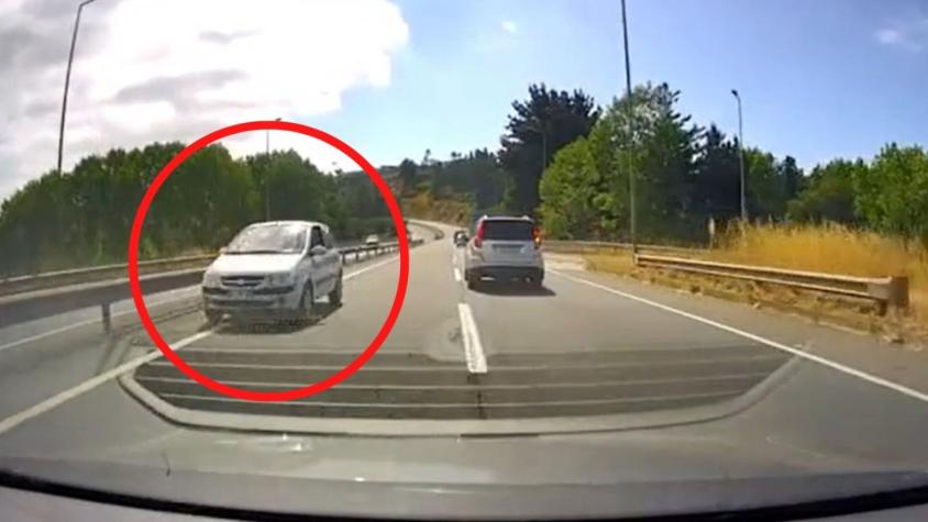 [VIDEO] Conductor captó momento en que vehículo se dirigía contra el tránsito en carretera