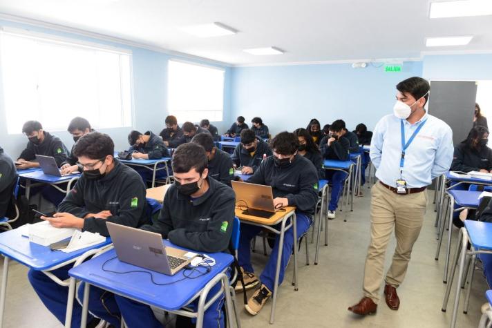 Liceo técnico de Alto Hospicio obtiene por tercera vez el mejor resultado regional en prueba PAES