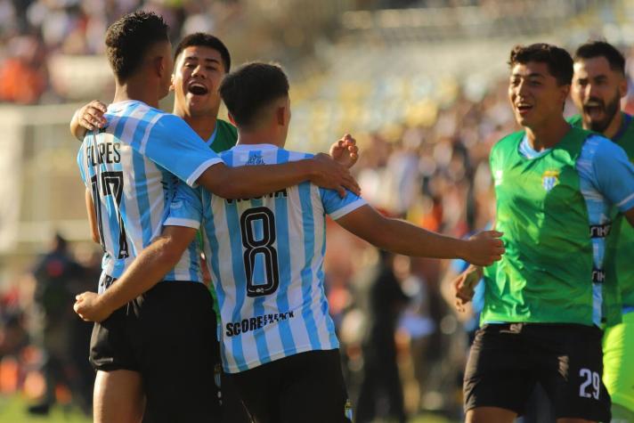 Magallanes vence a Colo Colo y es campeón de la Supercopa