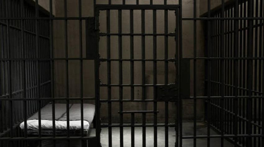 Video capta el momento de reos fugándose de la cárcel en Ovalle: Un detenido