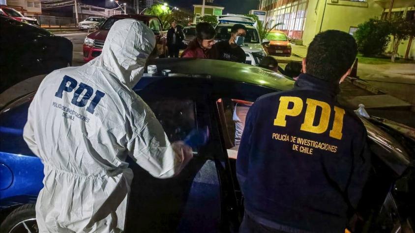 Investigan homicidio de hombre en Iquique: Fue baleado al interior de un auto