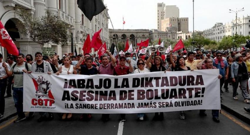 Presidenta de Perú dice que espera a manifestantes para dialogar
