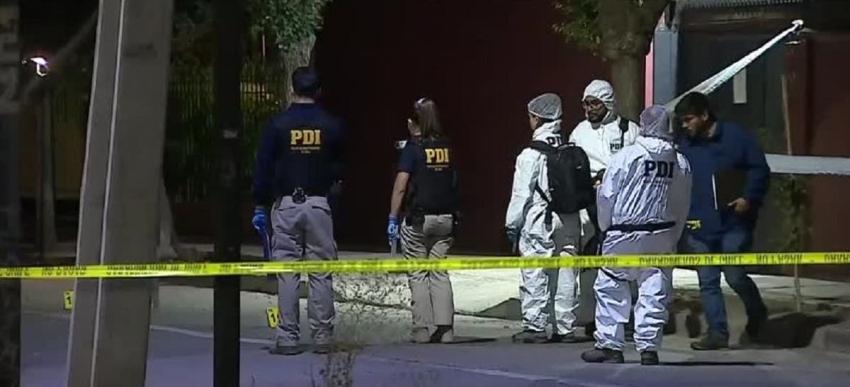 Encuentran auto en el que se habrían movilizado los autores de la muerte de funcionario de la PDI Encuentran auto en el que se habrían movilizado los autores de la muerte de funcionario de la PDI