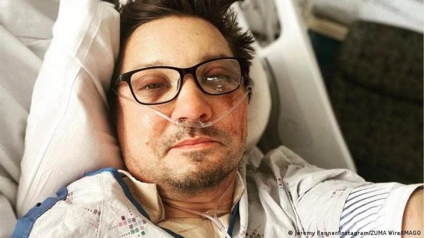 Actor de Marvel Jeremy Renner sale del hospital luego del brutal accidente en vehículo quitanieves