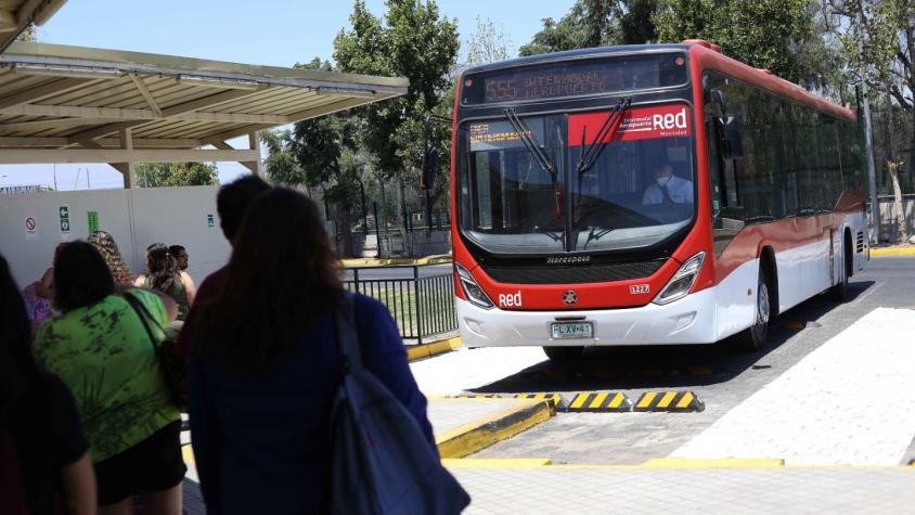 Gobierno congelará tarifa del transporte público en Santiago durante el primer semestre de 2023