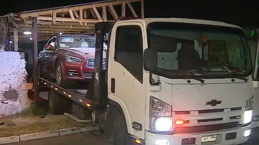 Carabineros recupera autos robados en taller clandestino en La Granja: celular delató su ubicación