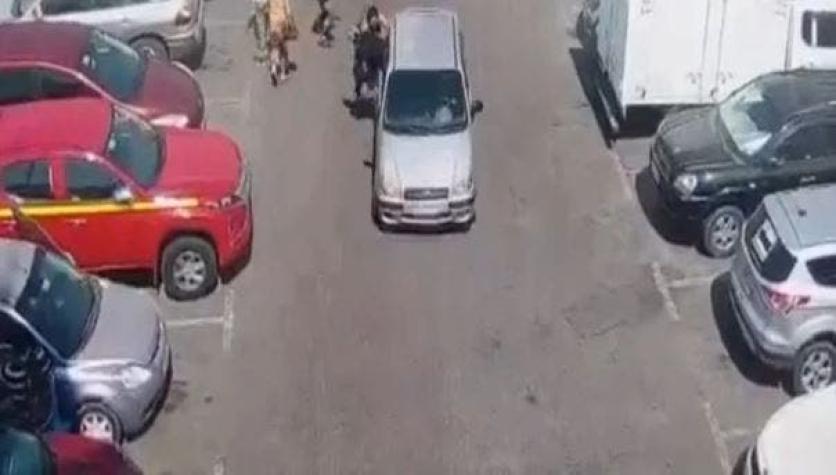 Turista es víctima de robo en estacionamiento de Mall Zofri en Iquique: fue arrastrada varios metros