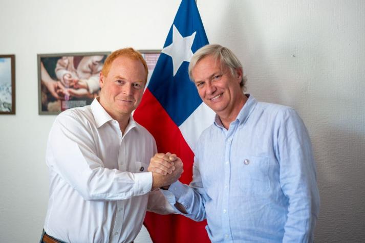 Con 35% de participación, Kast arrasa con Edwards en elecciones internas del P. Republicano Con 35% de participación, Kast arrasa con Edwards en elecciones internas del P. Republicano