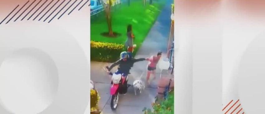 Mujer fue víctima del robo de su celular por parte de un motochorro en San Miguel
