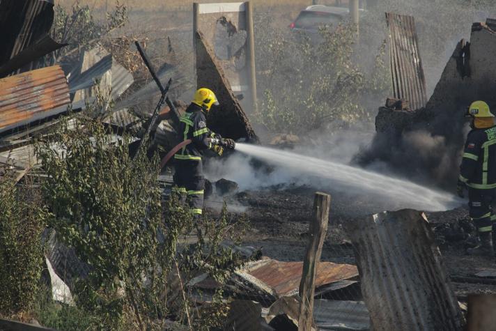 Incendio en Arauco se habría provocado por trabajos en una casa: soldador está detenido