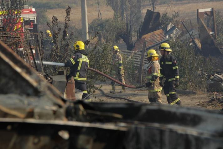 No es sólo echar agua: Cuáles son las formas para combatir los incendios forestales