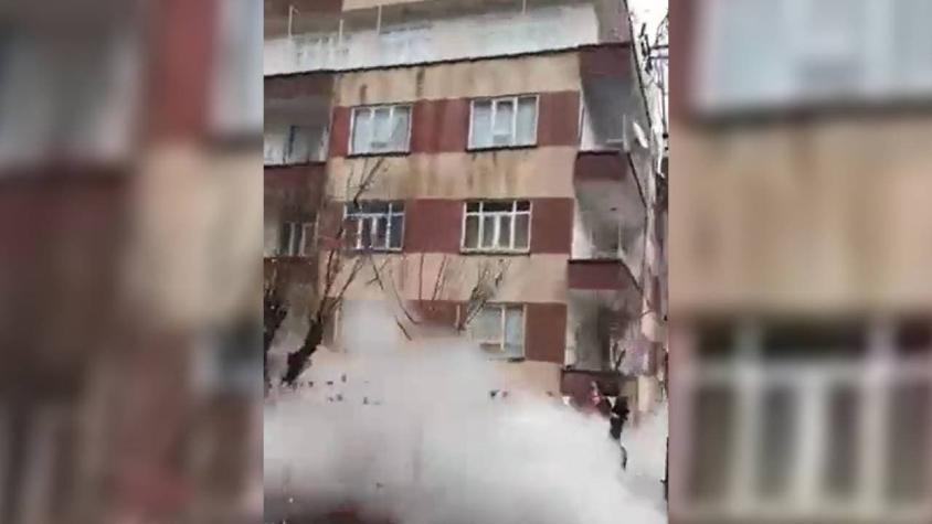 Video captó momento en que colapsa edificio en Turquía tras fatídico terremoto