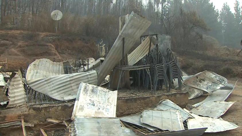 [VIDEO] Las llamas que afectan la educación en la zona sur: al menos 20 establecimientos dañados
