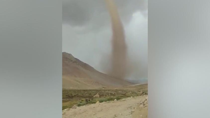 Viralizan en redes sociales un registro de tornado en Paihuano, región de Coquimbo