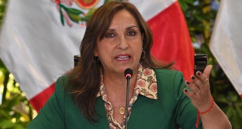 Presidenta de Perú insiste al Congreso en adelantar elecciones