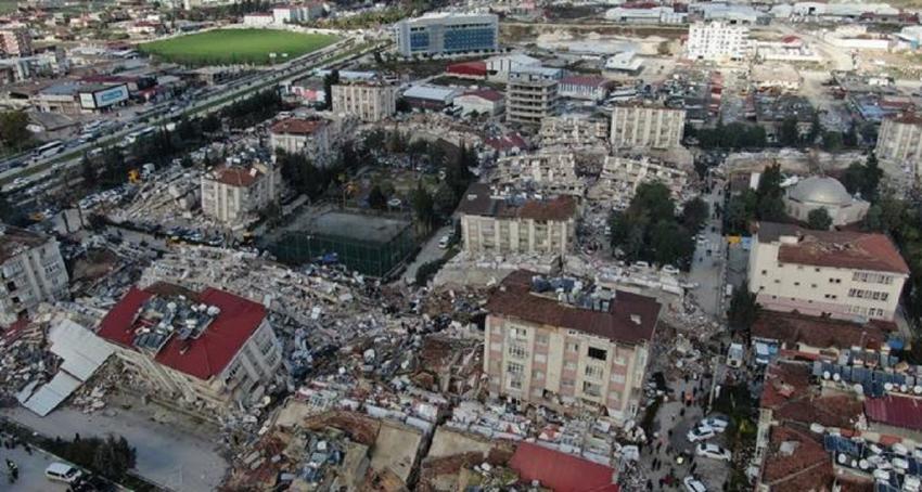 Muertos por sismo en Turquía y Siria superan los 8.300