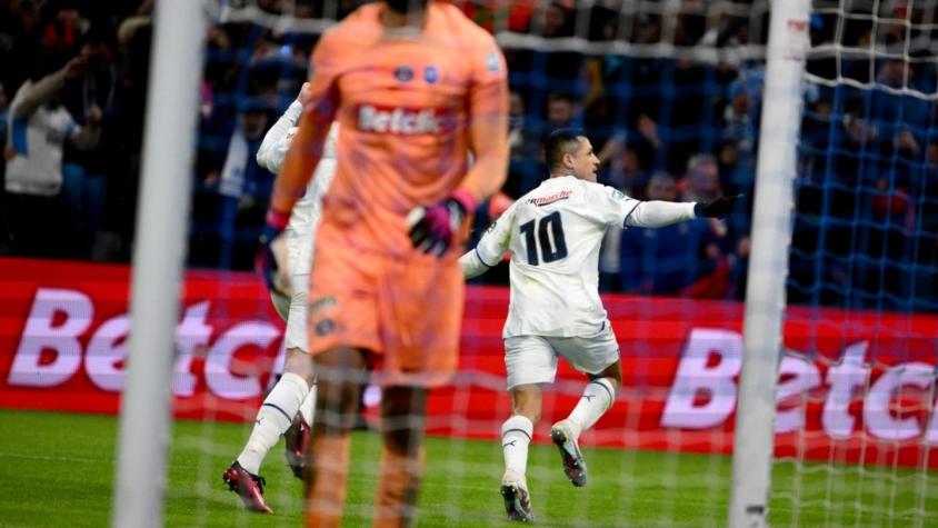 [VIDEO] ¡Grítalo Maravilla! El gol de Alexis Sánchez ante el París Saint-Germain
