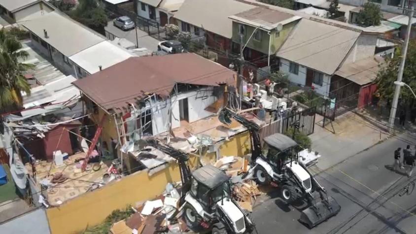 [VIDEO] Imágenes exclusivas: Derriban casa "caleta" en La Florida