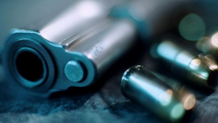 Hombre ingresó arma oculta a una resonancia magnética: Pistola se disparó y terminó muerto