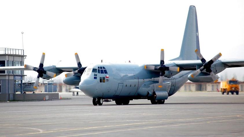 Caso Hércules C-130: Dictan arraigo y firma mensual para cuatro oficiales de la FACH formalizados
