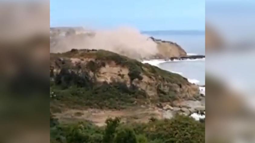 [VIDEO] “Se llegó a caer el cerro”: Captan impactante derrumbe en Lota tras fuerte temblor