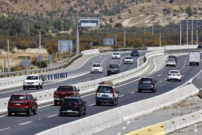 Carabineros entrega nuevo balance: Cerca de 278 mil vehículos han regresado a Santiago