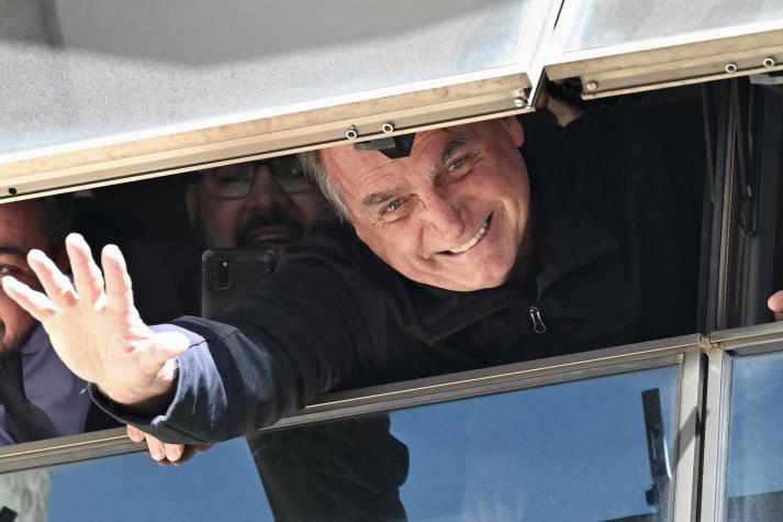 Bolsonaro vuelve a Brasil por primera vez tras perder las elecciones ante Lula