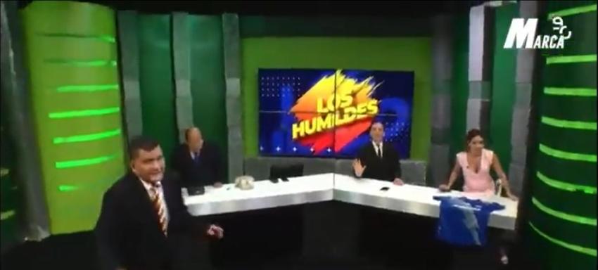 [VIDEO] "Bajen rápido": Periodistas escapan al aire en medio de terremoto en Ecuador