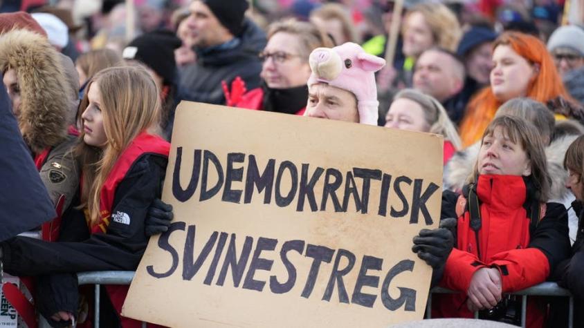 Dinamarca: La decisión del gobierno de cancelar un día festivo para aumentar presupuesto de Defensa