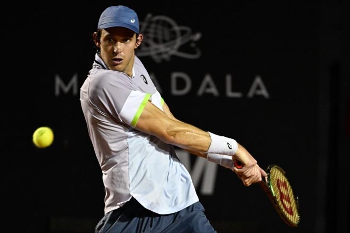 Nicolás Jarry avanza a cuartos de final en ATP de Santiago
