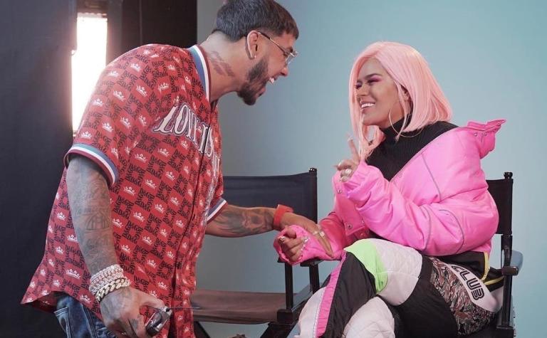 Las indirectas entre Anuel AA  y Karol G tras el estreno de la nueva colaboración con Shakira