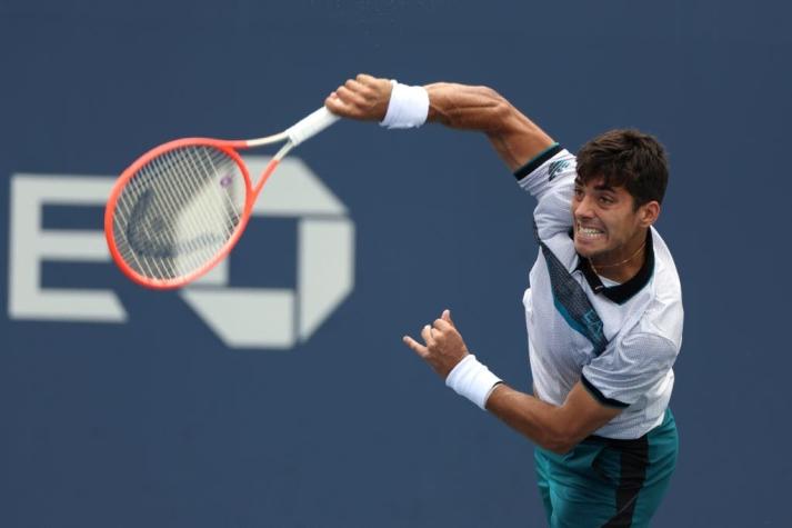 Cristian Garin cayó ante el argentino Báez y quedó eliminado del Chile Open