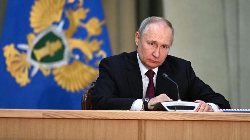 Putin pide a sus fuerzas de orden más represión contra los que "desestabilizan" a Rusia